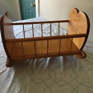 Girl doll crib